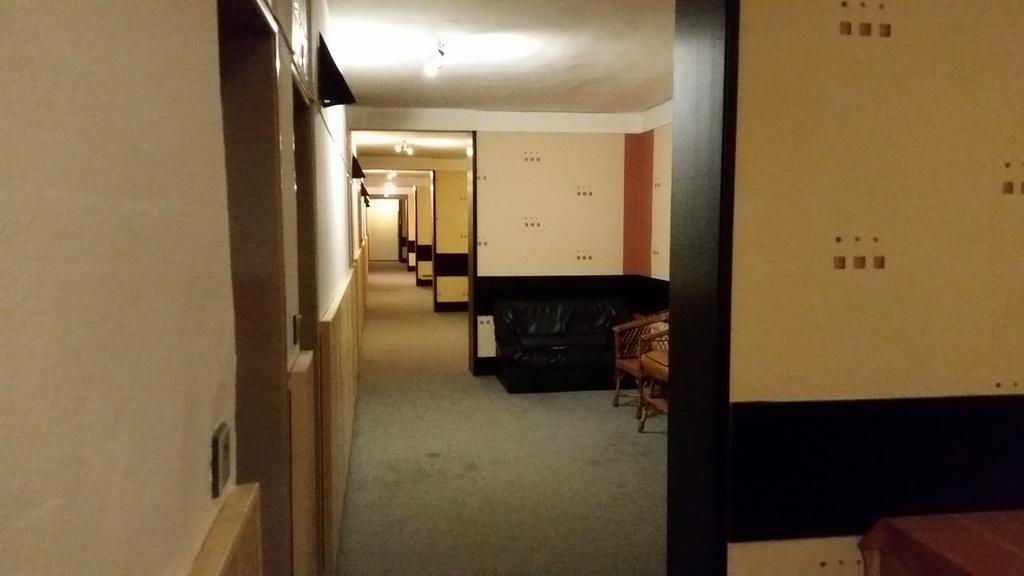 Hotel Zimni Stadion 纳霍德 外观 照片