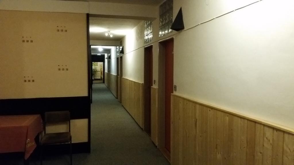 Hotel Zimni Stadion 纳霍德 外观 照片
