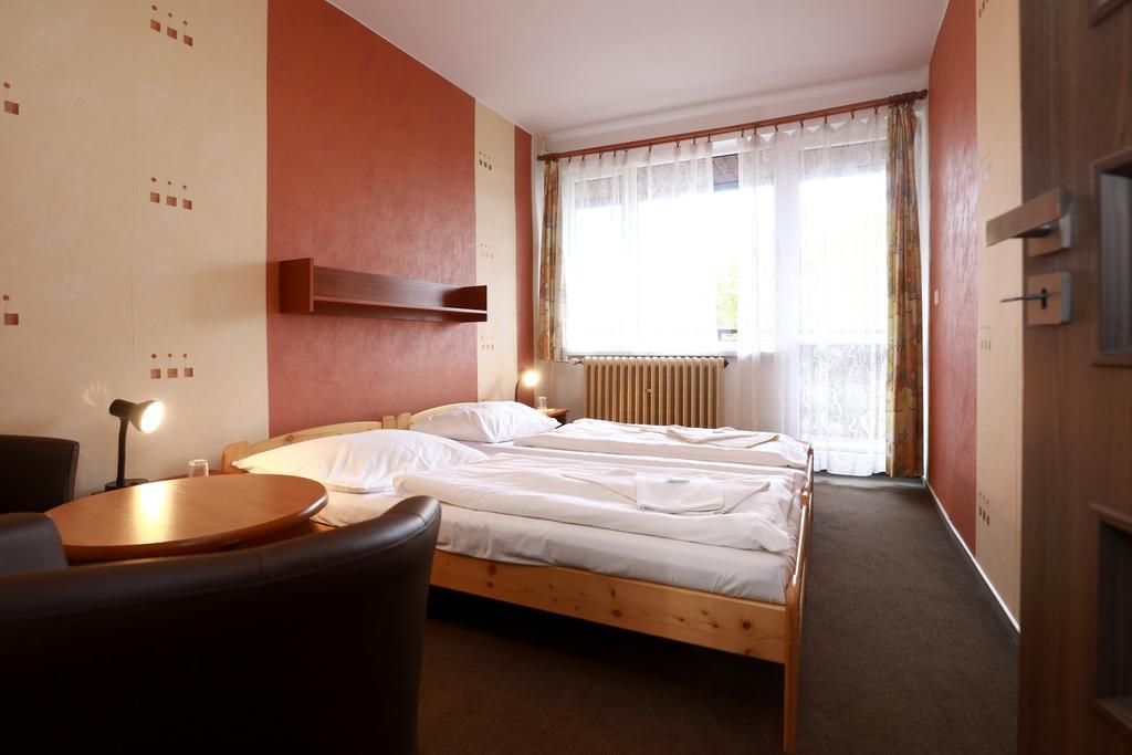 Hotel Zimni Stadion 纳霍德 外观 照片
